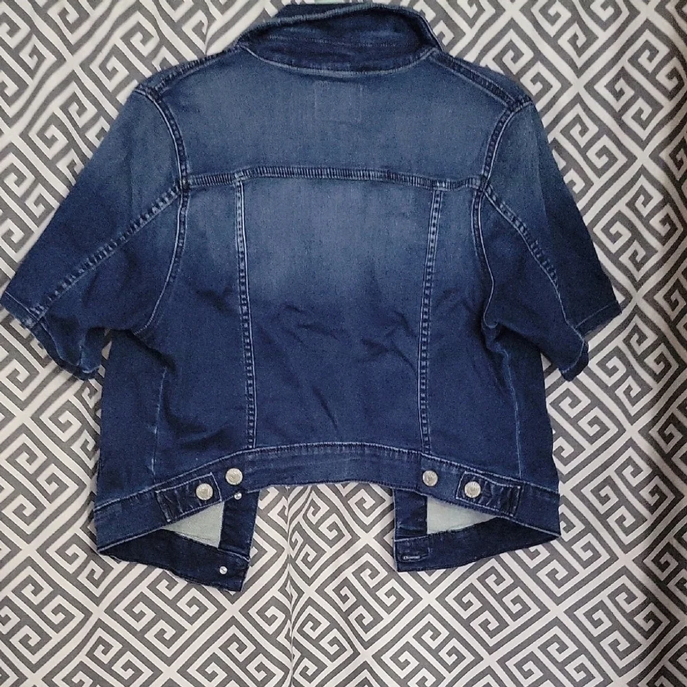 Torrid Blue Jean Jacket Size 00 - Picture 3 of 8